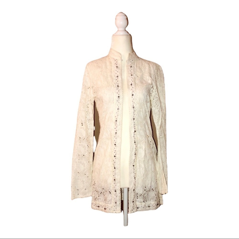 TRUE MEANING Ivory Floral Eyelet Cotton Embellished Long Sleeve Jacket